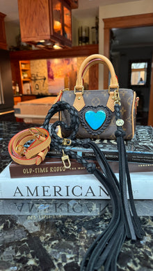  LAV Original Nano Speedy Noir Braided with a 120ct Kingman Heart